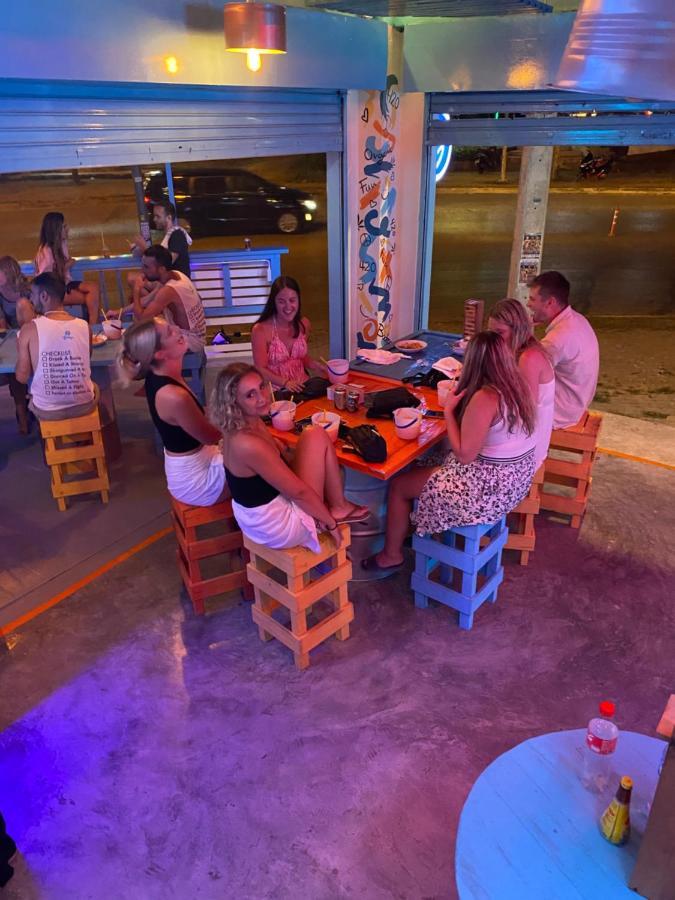 Hostel Bodega Krabi Ao Nang Zewnętrze zdjęcie